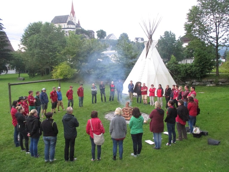Verleihung beim Lagerfeuer
