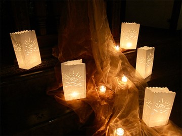 Festmesse mit Kerzenweihe und Lichterprozession