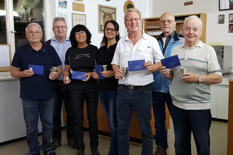 vl.   Macek Georg, Hillinger Günther, Vögel Waltraud, Rudolph Diana, Gut Reinhard, Gentsch Dirk Andreas u. Kessler Josef.     Foto: SG.R