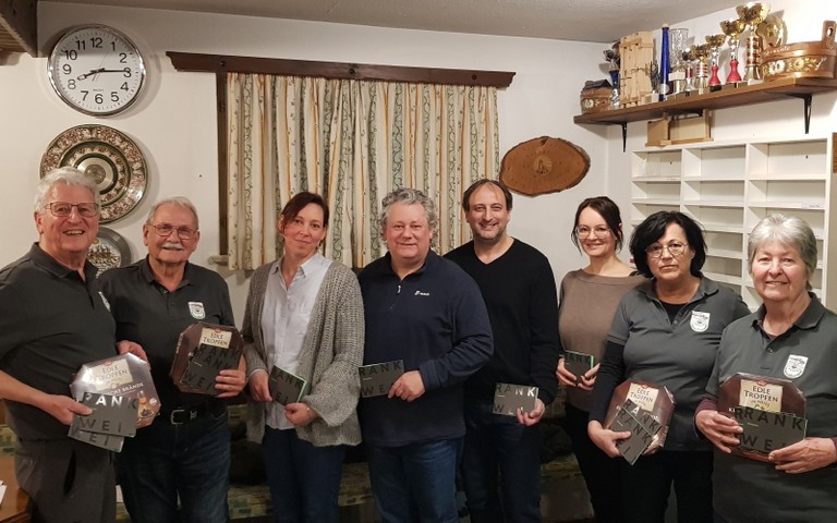 v.l  OschM Gut Reinhard, Macek Georg, Jordan Latifa, Jordan Robert, Repnik Franko, Ridolph Diana, Vögel Waltraud, Schmid Ströhle Anita.