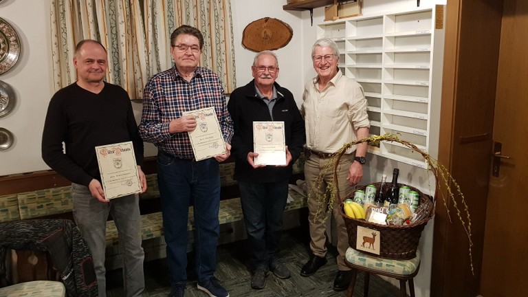 vl. Manfred Weinzierl, Fritz Unsinn, Georg Macek und Oschm. Reinhard Gut.