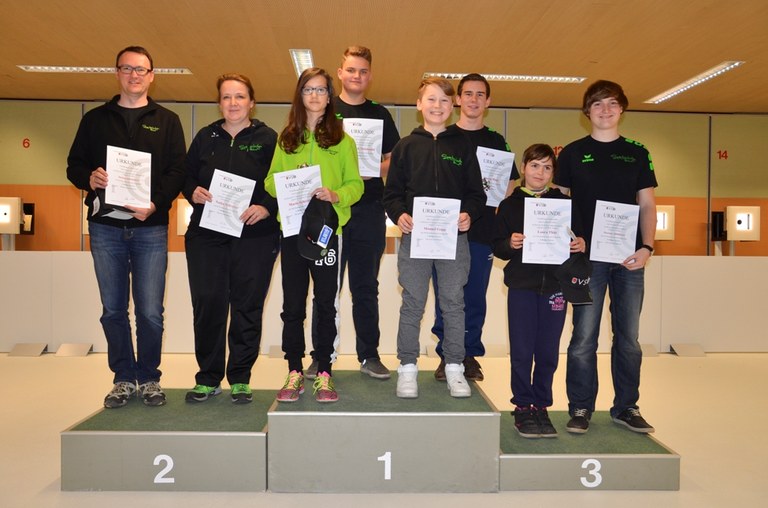 Teilnehmer an der LW-ÖM 2016 des SSV Rankweil - v.l.n.r.: Stefan Abbrederis, Nadja Schrotter, Marie Schrotter, Patrick Nesensohn, Manuel Gopp, Simon Mair, Laura Thür, Markus Abfalterer