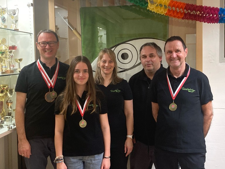 Teilnehmer LG Landesmeisterschaft 2025 - v.l.n.r.: Stefan Abbrederis, Elisa Thurnher, Michaela Winder, Uwe Koschorreck, Michael Amman