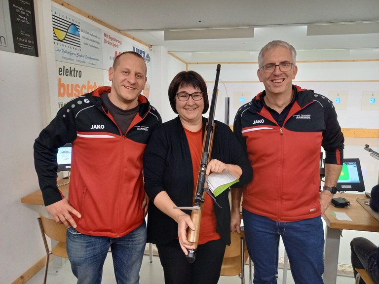 Unser Team beim Krapfenschießen