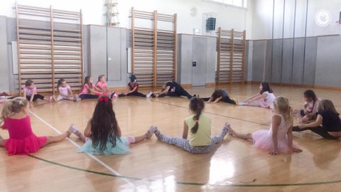 Dance Kids - für Kinder von 6 - 10 Jahren