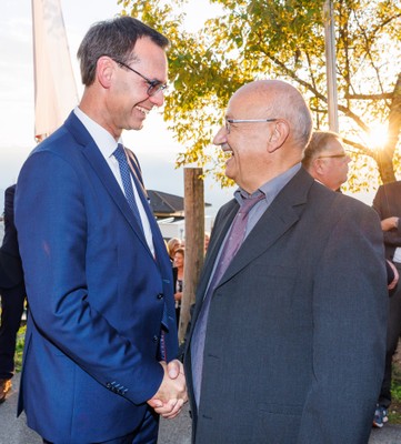 Begrüßung Landeshauptmann Markus Wallner und Altbürgermeister Philibert Ellensohn.jpg