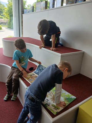 gemeinsames Lesen.jpg
