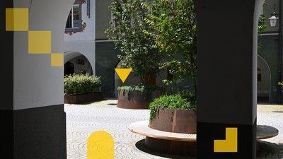Innenstadt im Wandel: Baustelle und Begrünung