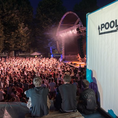 Poolbar_1.jpg