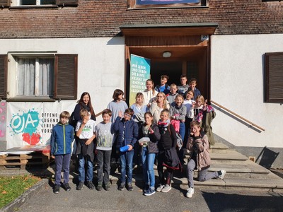 Offene Jugendarbeit Vorderland - Mittelschüler zu Besuch im Jugendtreff Röthis Offene Jugendarbeit Vorderland - Mittelschüler zu Besuch im Jugendtreff Röthis