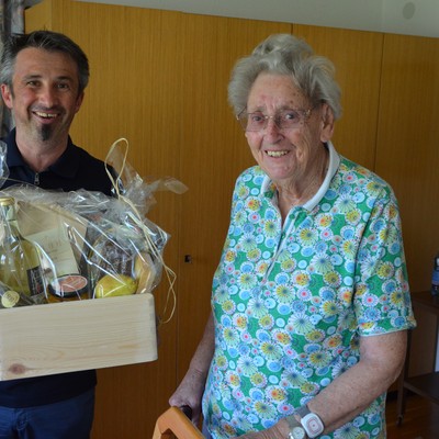 90. Geburtstag - Frau Gertrud Müller