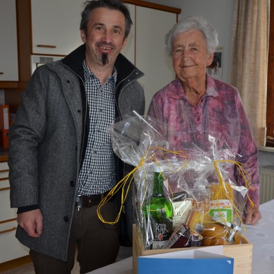 90. Geburtstag - Frau Rosmarie Müller
