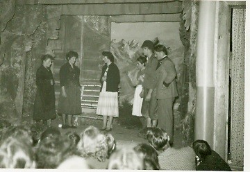 theater gh engel003.jpg
