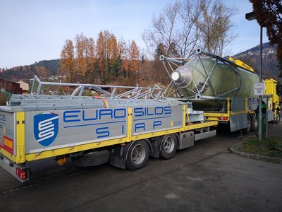 Salzsilo aufstellen 28.11 (13) (Copy).jpg