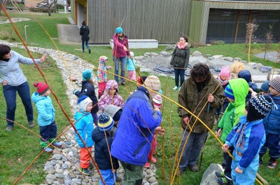 Weiden pflanzen - Kindergarten Muntlix