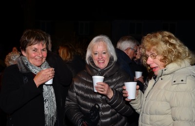 mc 2012.25.jpg