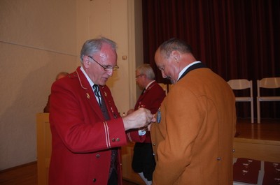 Ehrung Karlheinz  (2).jpg