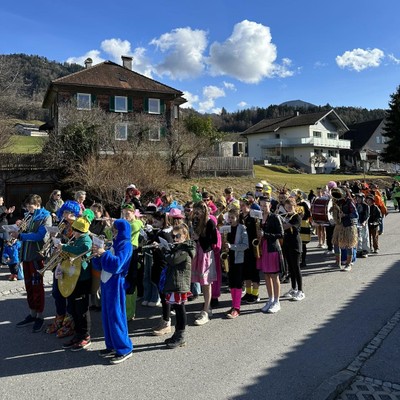 Faschingsumzug Batschuns (1).jpg