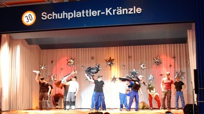6. Männertanz.jpg
