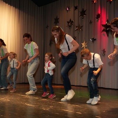 33. Schuhplattler Kränzle mit Ball