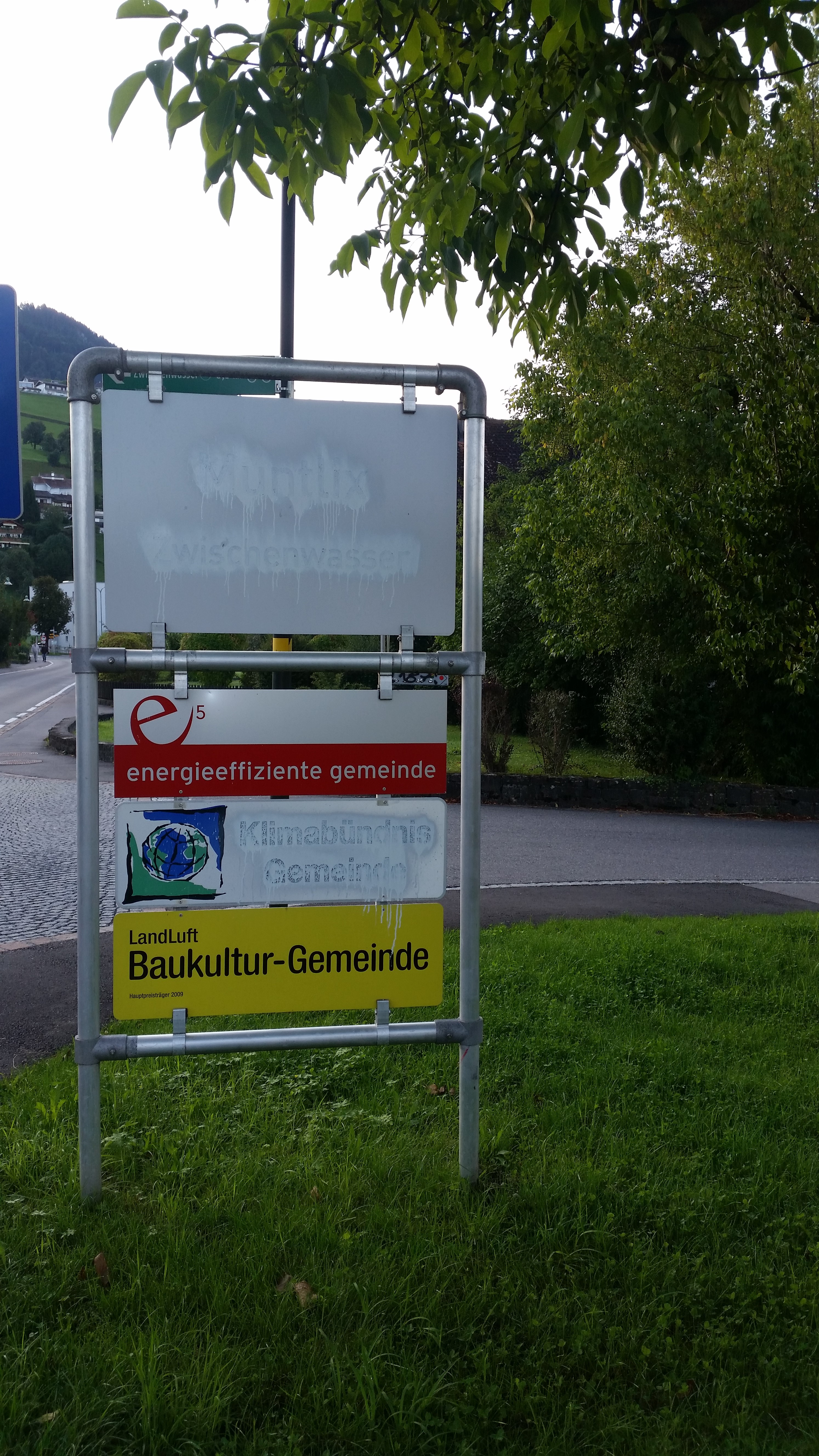 2017-09-04 Ortstafel bei der Frödischbrücke (1).jpg