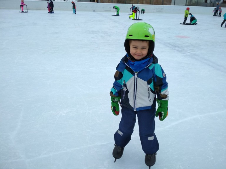 Eislaufen Levin.jpg